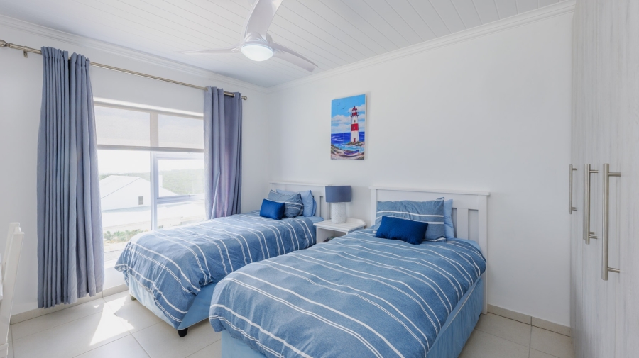 4 Bedroom Property for Sale in Oceanview Heights Western Cape